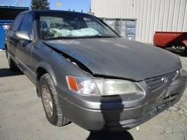 1998 TOYOTA CAMRY LE 2.2L AT BEIGE 4DR Z15965